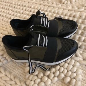 Steve Madden camo tennis shoes